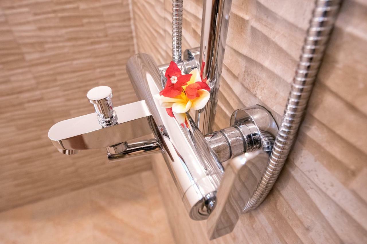 Villa Luna Sunset Beach Quần đảo Gili Ngoại thất bức ảnh